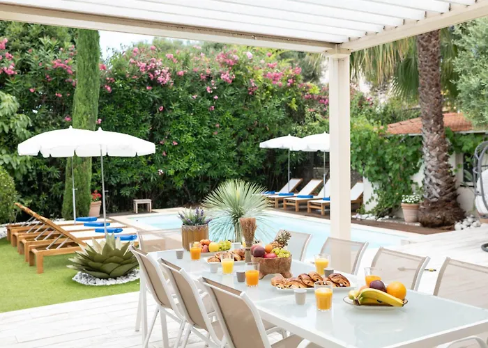 Azurenting - Villa 5 Chambres - Juan-Les-Pins