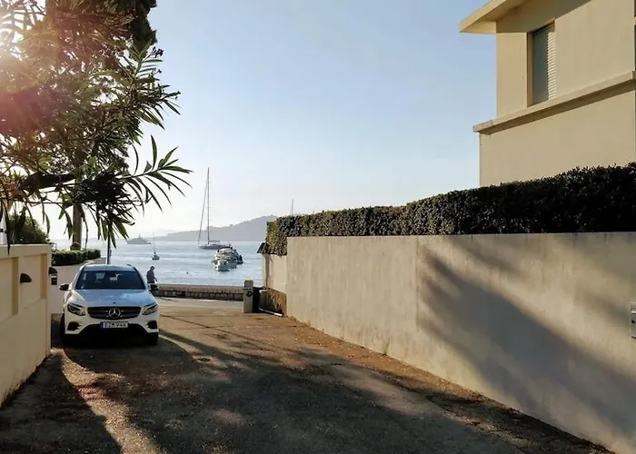 Waterfront Villa In Cap D Antibes
